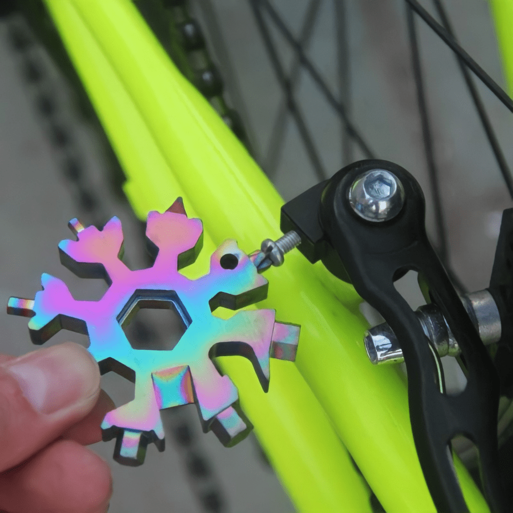 Multitool | 18-in-1 Schneeflocken-Werkzeug | Edelstahl | Kompakt & Robust