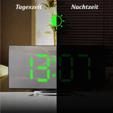 LED Digitalwecker | Gebogenes Display | Automatische Helligkeit | Modernes Design | Curve-Clock