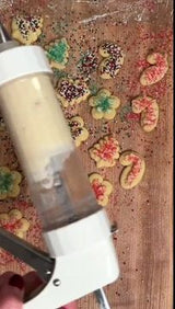 Plätzchenpresse Aluminium | 20 Formen & 4 Düsen | Einfache Bedienung & Reinigung | Perfekte Keksformen | Bakezy