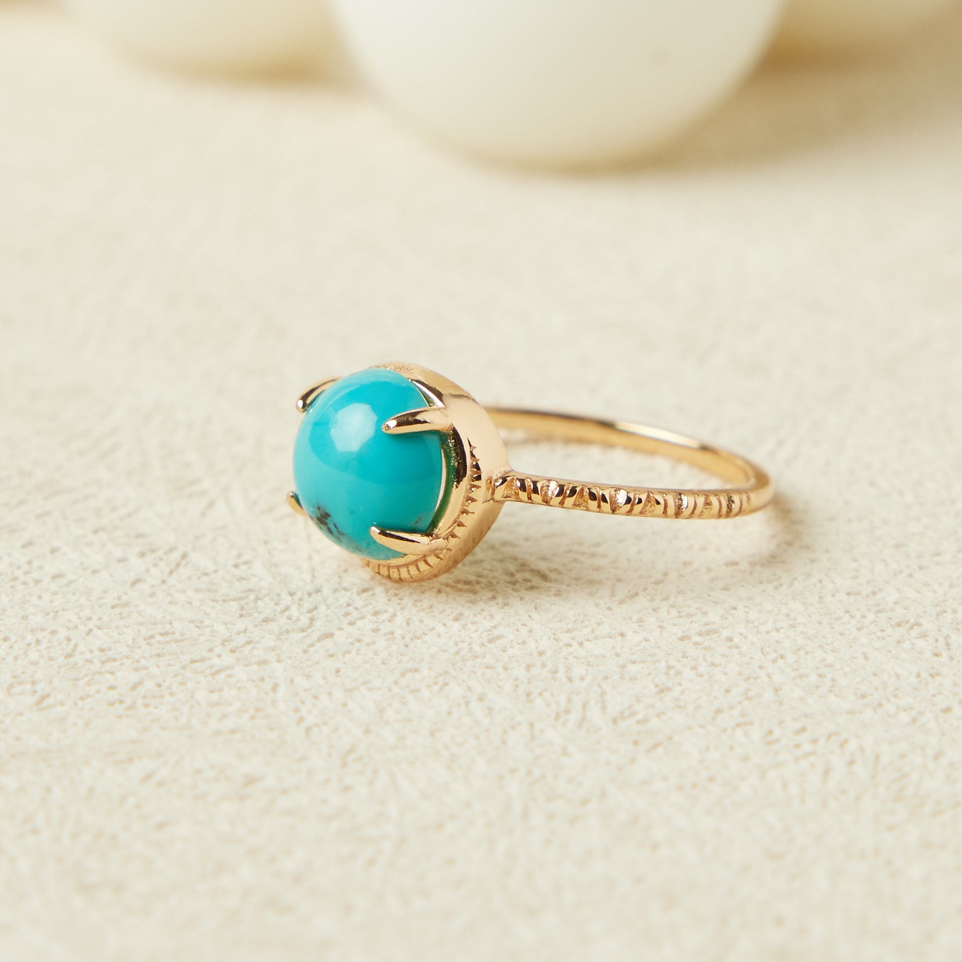 Bague Turquoise Ovale Enchanté Argent Plaqué Or Taille Réglable - Biloria