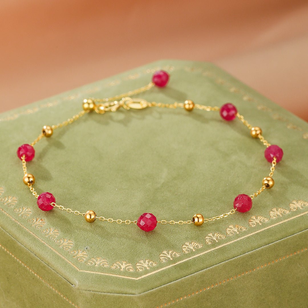Bracelet Cornaline Rouge et Or, Chaîne Réglable pour Femme - Biloria