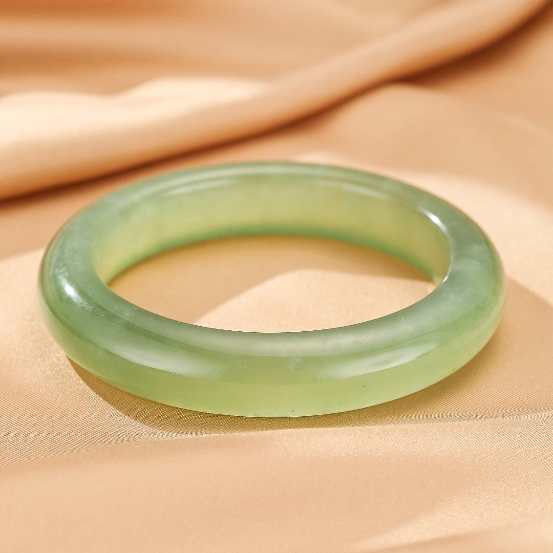 Bracelet Jonc en Jade Vert d'Eau pour Décoration Intérieure - Biloria