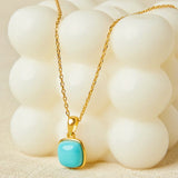 Collier Turquoise Apaisant – Pendentif Carré Argent Plaqué Or - Biloria